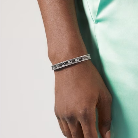 Double G Gucci Bracelet 7” New in Box - Picture 12 of 14